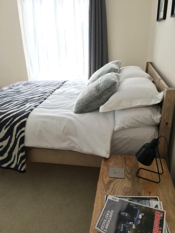 1 Ashford Road Guesthouse 红山 外观 照片